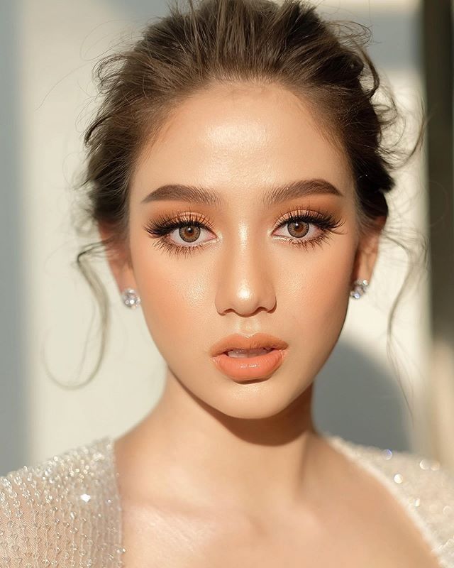 Biến hoá đa dạng với phong cách makeup cô dâu