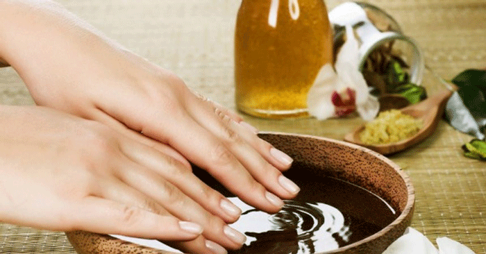 Mẫu nail nhẹ nhàng đi học