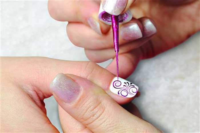Học Nail Cần Mua Những Gì