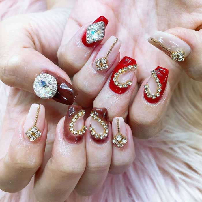 Học Nail Cần Mua Những Gì