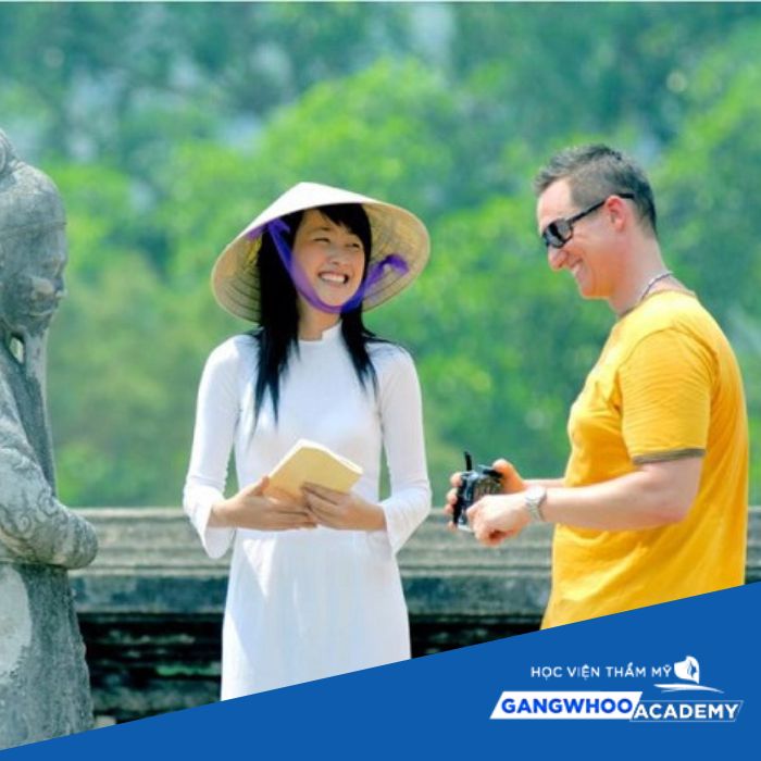 Hướng dẫn viên du lịch góp phần mở rộng mối quan hệ giữa các nước